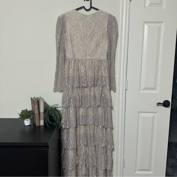 NWT Antonio Melani x Born on Fifth Clara Metallic Lace Tiered Ruffle Max… - Picture 13 of 16